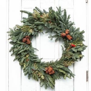 Holiday Masterpiece Wreath 32"