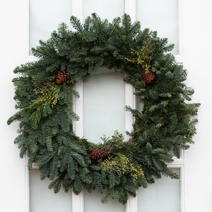 Mixed Noble Wreath 28"