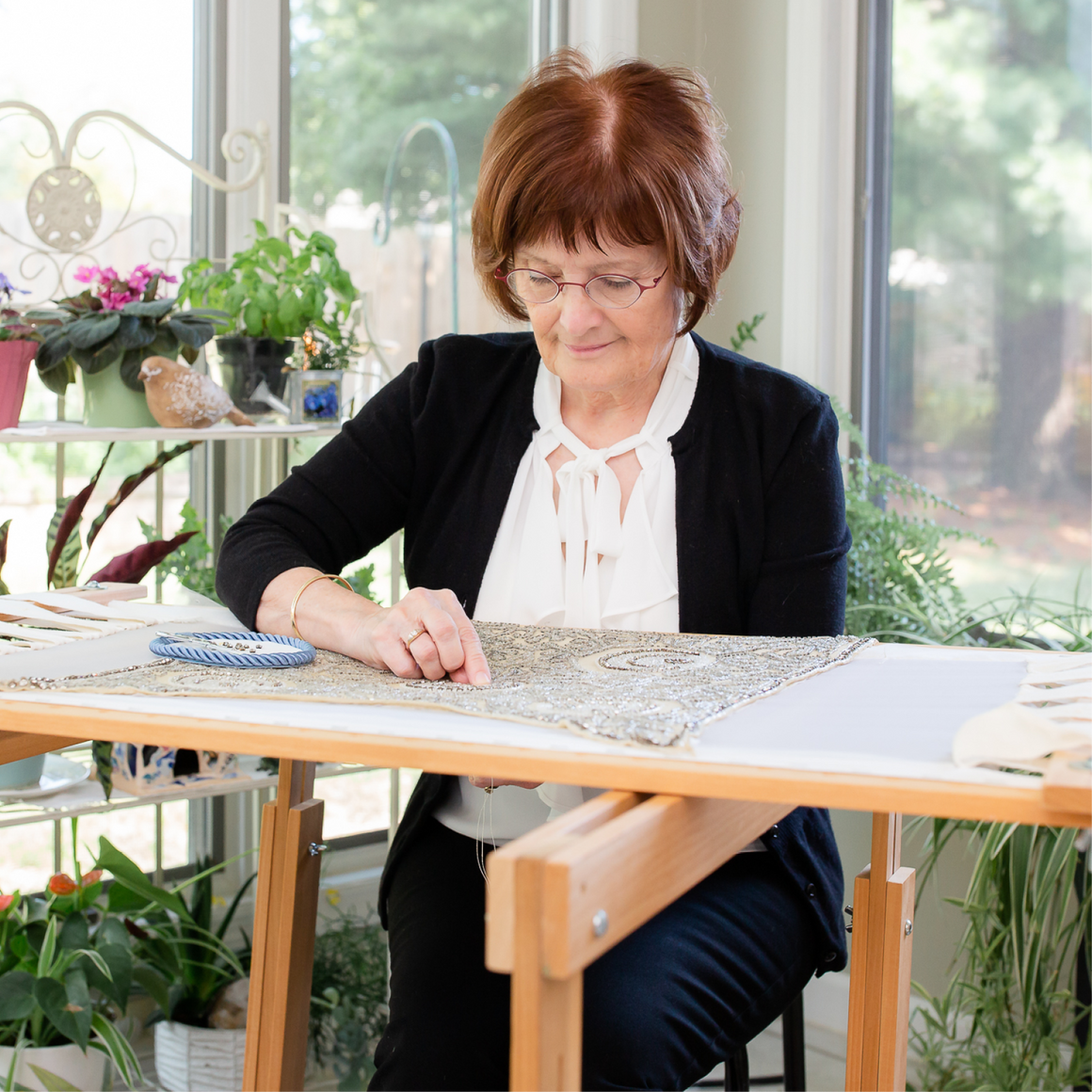 Embroiderer in Paris Lecture