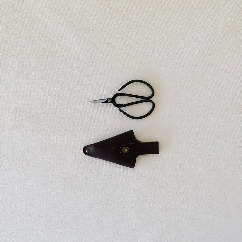 Scissors in Leather Pouch